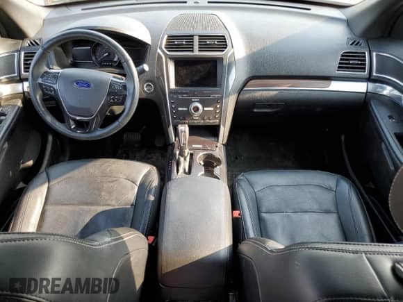 2017 Ford Explorer Limited z VIN 1FM5K8F83HGC27631, wystawiony jako Copart lot #59594245 z przebiegiem 110 064 mil mil oraz Czysty tytuł • Clean title. Historia ofert i sprzedaży dostępna na DreamBid. Obrazek 8.