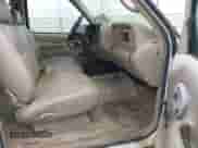 1998 Chevrolet Silverado 2500 с VIN 1GCGK29R2WE162374, выставлен на аукционе IAAI как лот 43122649 с пробегом 104 600 миль миль и . История ставок и продаж доступна на DreamBid. Изображение 5.