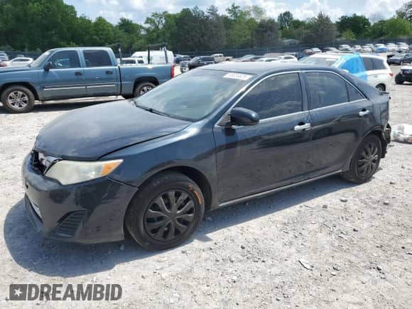 2014 Toyota Camry L с VIN 4T1BF1FKXEU306687, выставлен на аукционе Copart как лот 55024825 с пробегом 209 979 миль миль и Чистый • Clean title. История ставок и продаж доступна на DreamBid. Изображение 1.