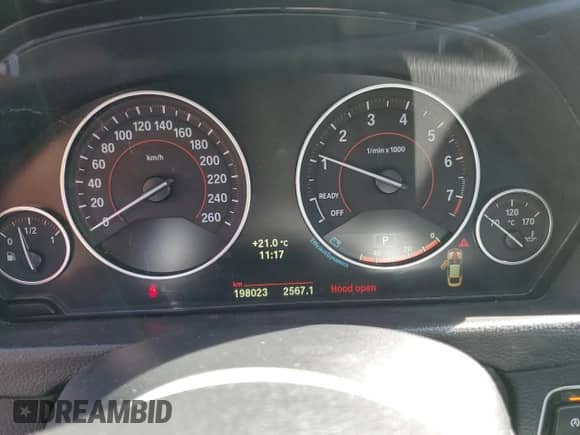 2015 BMW 4 Series 428i xDrive z VIN WBA4A7C52FD413230, wystawiony jako Copart lot #84629505 z przebiegiem 198 023 mil mil oraz Szkoda całkowita • Salvage title. Historia ofert i sprzedaży dostępna na DreamBid. Obrazek 9.