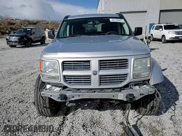 2008 Dodge Nitro R/T z VIN 1D8GU58688W212907, wystawiony jako Copart lot #44170415 z przebiegiem 87 449 mil mil oraz Szkoda całkowita • Salvage title. Historia ofert i sprzedaży dostępna na DreamBid. Obrazek 12.