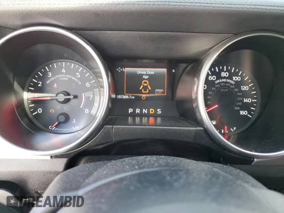 2022 Ford Mustang EcoBoost Premium с VIN 1FATP8UH8N5101942, выставлен на аукционе Copart как лот 86191065 с пробегом 57 368 миль миль и Списание • Salvage title. История ставок и продаж доступна на DreamBid. Изображение 9.