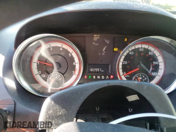 2015 Dodge Grand Caravan SXT with VIN 2C4RDGCG7FR658149, listed as a Copart auction lot 70378395 with 182,997 mi miles and Clean title. Bid and sale history available at DreamBid. Image 9.