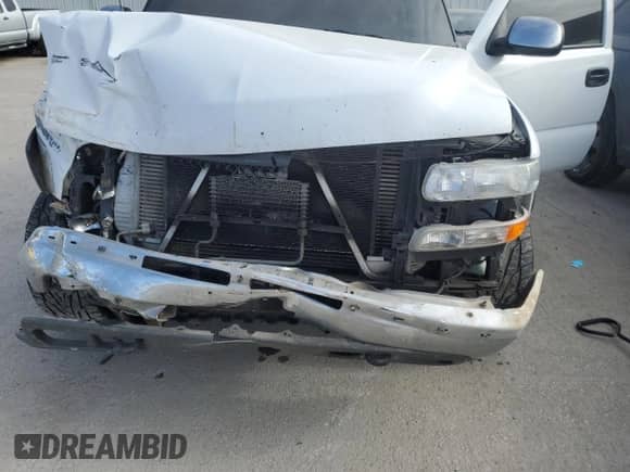 2001 Chevrolet Silverado 2500HD LS with VIN 1GCHK24181E207171, listed as a Copart auction lot 41771075 with 238,225 mi miles and Salvage title. Bid and sale history available at DreamBid. Image 12.