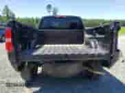2018 GMC Sierra 1500 SLE с VIN 1GTN2MEC9JZ229140, выставлен на аукционе Copart как лот 61215915 с пробегом 143 776 миль миль и Списание • Salvage title. История ставок и продаж доступна на DreamBid. Изображение 6.