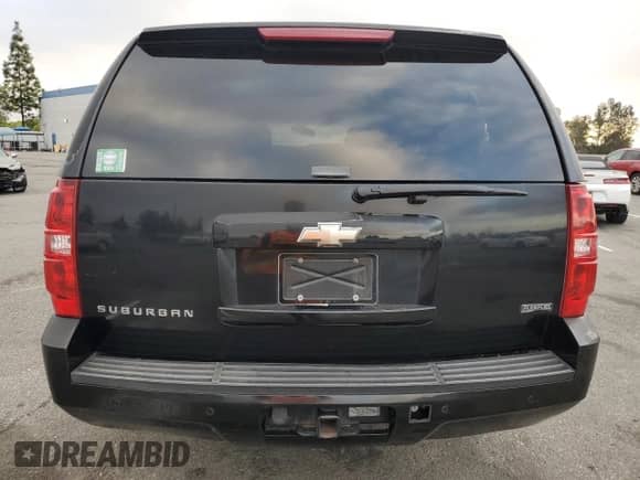 2009 Chevrolet Suburban 2LT с VIN 1GNFC26089R196628, выставлен на аукционе Copart как лот 80308515 с пробегом 279 976 миль миль и Списание • Salvage title. История ставок и продаж доступна на DreamBid. Изображение 6.