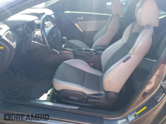 2013 Hyundai Genesis Coupe 2.0T с VIN KMHHT6KD7DU110387, выставлен на аукционе Copart как лот 72528384 с пробегом 91 369 миль миль и Списание • Salvage title. История ставок и продаж доступна на DreamBid. Изображение 7.