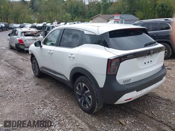 2025 Nissan Kicks SV with VIN 3N8AP6CBXSL300400, listed as a IAAI auction lot 43267461 with 4,367 mi miles and . Bid and sale history available at DreamBid. Image 3.