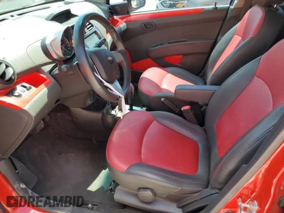 2015 Chevrolet Spark LT z VIN KL8CF6S91FC746614, wystawiony jako Copart lot #57801075 z przebiegiem 72 476 mil mil oraz Czysty tytuł • Clean title. Historia ofert i sprzedaży dostępna na DreamBid. Obrazek 7.