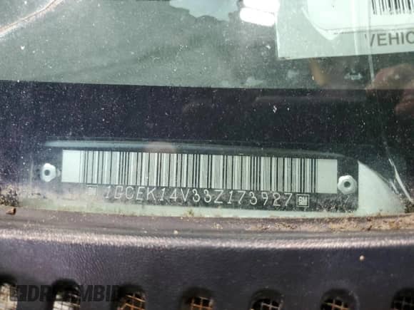 2003 Chevrolet Silverado 1500 LS z VIN 1GCEK14V33Z173927, wystawiony jako Copart lot #56017245 z przebiegiem Nie podano mil oraz Czysty tytuł • Clean title. Historia ofert i sprzedaży dostępna na DreamBid. Obrazek 12.