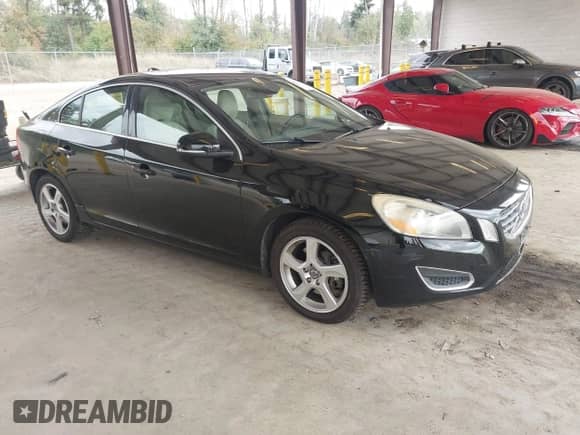 2012 Volvo S60 T5 с VIN YV1622FS8C2031282, выставлен на аукционе IAAI как лот 43220536 с пробегом 127 592 миль миль и . История ставок и продаж доступна на DreamBid. Изображение 1.