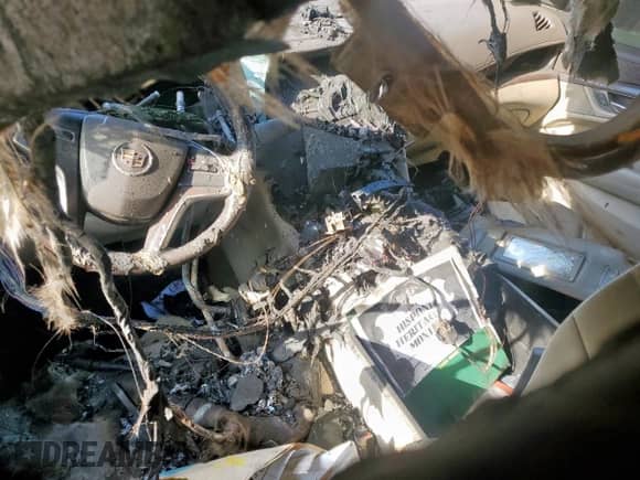 2015 Cadillac Escalade Premium z VIN 1GYS4CKJXFR201066, wystawiony jako Copart lot #85316935 z przebiegiem Nie podano mil oraz Czysty tytuł • Clean title. Historia ofert i sprzedaży dostępna na DreamBid. Obrazek 8.