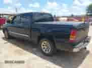 2006 GMC Sierra 1500 SL z VIN 2GTEC13V961297714, wystawiony jako IAAI lot #42718174 z przebiegiem 239 103 mil mil oraz . Historia ofert i sprzedaży dostępna na DreamBid. Obrazek 3.