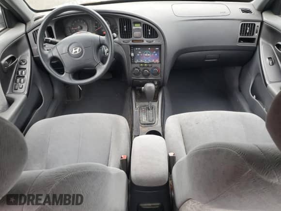 2005 Hyundai Elantra GLS с VIN KMHDN46DX5U943982, выставлен на аукционе Copart как лот 81758015 с пробегом 135 361 миль миль и Списание • Salvage title. История ставок и продаж доступна на DreamBid. Изображение 8.