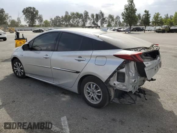 2020 Toyota Prius LE with VIN JTDKARFP6L3146095, listed as a Copart auction lot 71059215 with 112,994 mi miles and Salvage title. Bid and sale history available at DreamBid. Image 2.