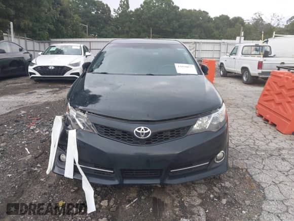 2014 Toyota Camry L with VIN 4T1BF1FK5EU371804, listed as a IAAI auction lot 43058077 with 160,937 mi miles and . Bid and sale history available at DreamBid. Image 12.