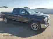 2017 GMC Sierra 1500 SLT z VIN 1GTV2NEJ6HZ158879, wystawiony jako Copart lot #70615824 z przebiegiem 63 818 mil mil oraz Czysty tytuł • Clean title. Historia ofert i sprzedaży dostępna na DreamBid. Obrazek 4.