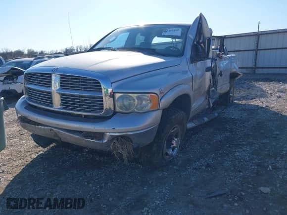 2005 Dodge 2500 SLT z VIN 3D7KS28C45G852180, wystawiony jako IAAI lot #41219255 z przebiegiem 185 217 mil mil oraz . Historia ofert i sprzedaży dostępna na DreamBid. Obrazek 18.