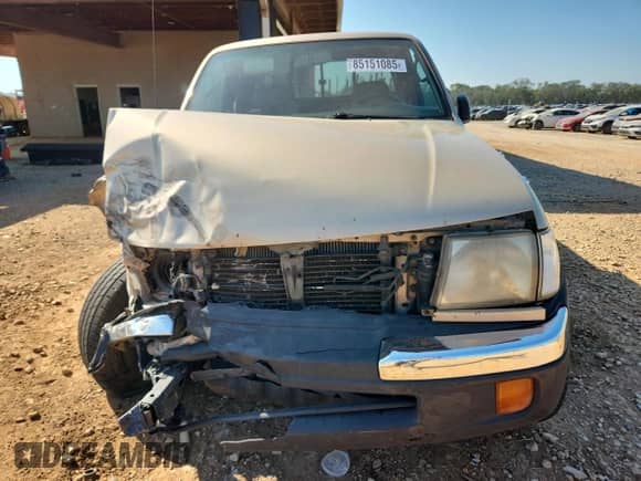 1999 Toyota Tacoma PreRunner with VIN 4TASN92N5XZ570021, listed as a Copart auction lot 85151085 with 212,706 mi miles and Salvage title. Bid and sale history available at DreamBid. Image 5.