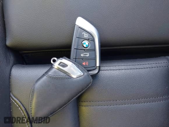 2023 BMW 3 Series M340i xDrive with VIN 3MW49FF08P8C81656, listed as a IAAI auction lot 41358929 with 23,154 mi miles and . Bid and sale history available at DreamBid. Image 11.