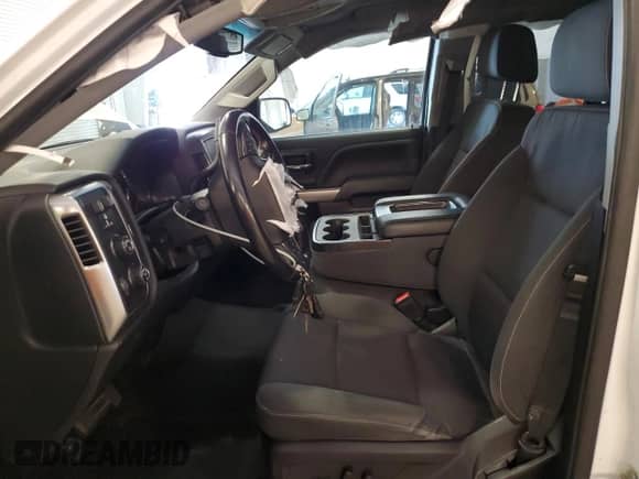 2019 Chevrolet Silverado 1500 LT with VIN 2GCVKPEC0K1121047, listed as a Copart auction lot 62686015 with 109,745 mi miles and Salvage title. Bid and sale history available at DreamBid. Image 7.