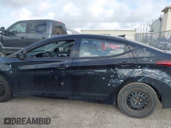 2016 Hyundai Elantra SE с VIN 5NPDH4AE0GH751074, выставлен на аукционе IAAI как лот 43398892 с пробегом 152 558 миль миль и . История ставок и продаж доступна на DreamBid. Изображение 14.