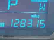 2013 Chevrolet Sonic LT с VIN 1G1JC5SB1D4109002, выставлен на аукционе IAAI как лот 42533279 с пробегом 128 315 миль миль и . История ставок и продаж доступна на DreamBid. Изображение 15.