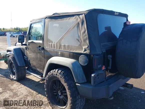 2011 Jeep Wrangler Sport с VIN 1J4AA2D17BL609730, выставлен на аукционе IAAI как лот 43385977 с пробегом 110 288 миль миль и . История ставок и продаж доступна на DreamBid. Изображение 3.