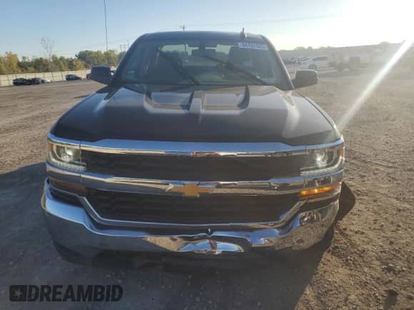 2018 Chevrolet Silverado 1500 LT z VIN 1GCVKREC6JZ239783, wystawiony jako Copart lot #84482565 z przebiegiem 95 213 mil mil oraz Szkoda całkowita • Salvage title. Historia ofert i sprzedaży dostępna na DreamBid. Obrazek 5.