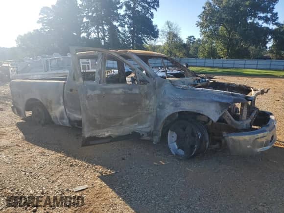 2016 Ram 1500 Outdoorsman with VIN 1C6RR7GT5GS120162, listed as a Copart auction lot 73156744 with Not provided miles and Non repairable. Bid and sale history available at DreamBid. Image 4.