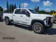 2024 Chevrolet Silverado 2500HD Custom с VIN 2GC4YMEY5R1116716, выставлен на аукционе Copart как лот 84232615 с пробегом 201 897 миль миль и Списание • Salvage title. История ставок и продаж доступна на DreamBid. Изображение 4.