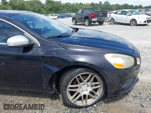 2012 Volvo S60 T6 с VIN YV1902FH5C2105927, выставлен на аукционе IAAI как лот 42721031 с пробегом 89 364 миль миль и . История ставок и продаж доступна на DreamBid. Изображение 6.