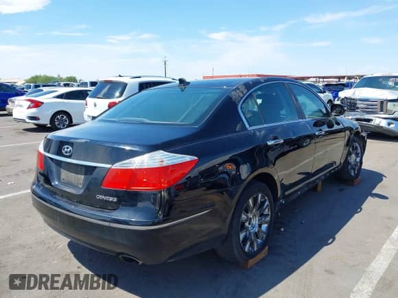 2009 Hyundai Genesis с VIN KMHGC46EX9U017096, выставлен на аукционе IAAI как лот 43135042 с пробегом 143 878 миль миль и . История ставок и продаж доступна на DreamBid. Изображение 4.