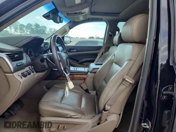 2016 Chevrolet Suburban LTZ с VIN 1GNSKJKC3GR409865, выставлен на аукционе Copart как лот 60725995 с пробегом 196 333 миль миль и Списание • Salvage title. История ставок и продаж доступна на DreamBid. Изображение 7.