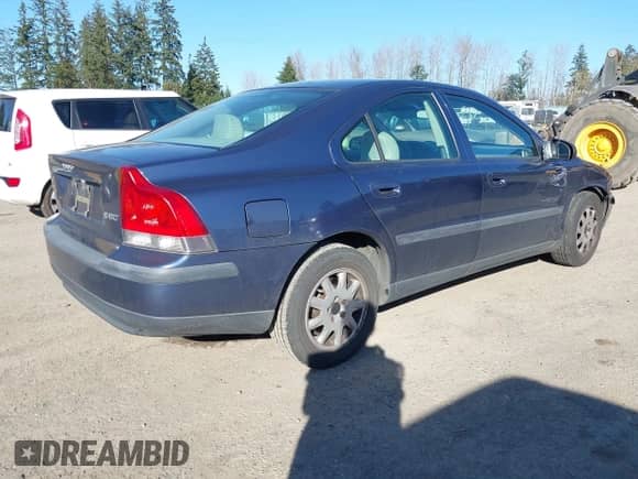 2001 Volvo S60 с VIN YV1RS61NX12011599, выставлен на аукционе IAAI как лот 41686136 с пробегом 73 499 миль миль и . История ставок и продаж доступна на DreamBid. Изображение 4.