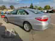 2017 Toyota Camry LE z VIN 4T1BF1FK7HU800073, wystawiony jako Copart lot #86455635 z przebiegiem Nie podano mil oraz Szkoda całkowita • Salvage title. Historia ofert i sprzedaży dostępna na DreamBid. Obrazek 2.