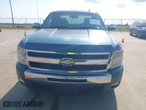 2010 Chevrolet Silverado 1500 LT z VIN 1GCSCSE07AZ276810, wystawiony jako IAAI lot #43164128 z przebiegiem 220 602 mil mil oraz . Historia ofert i sprzedaży dostępna na DreamBid. Obrazek 6.