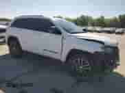 2018 Jeep Grand Cherokee Trailhawk с VIN 1C4RJFLT1JC263949, выставлен на аукционе Copart как лот 60560655 с пробегом 108 050 миль миль и Списание • Salvage title. История ставок и продаж доступна на DreamBid. Изображение 4.