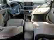 2020 Hyundai Tucson Value z VIN KM8J33A40LU098924, wystawiony jako Copart lot #70495405 z przebiegiem 37 042 mil mil oraz Szkoda całkowita • Salvage title. Historia ofert i sprzedaży dostępna na DreamBid. Obrazek 8.