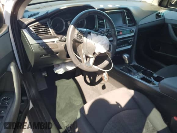 2019 Hyundai Sonata SEL with VIN 5NPE34AF6KH771821, listed as a Copart auction lot 81469815 with 106,621 mi miles and Non repairable. Bid and sale history available at DreamBid. Image 7.