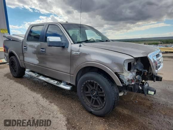 2006 Ford F-150 XLT z VIN 1FTPW12V26FA93010, wystawiony jako Copart lot #83843545 z przebiegiem 169 536 mil mil oraz Szkoda całkowita • Salvage title. Historia ofert i sprzedaży dostępna na DreamBid. Obrazek 4.