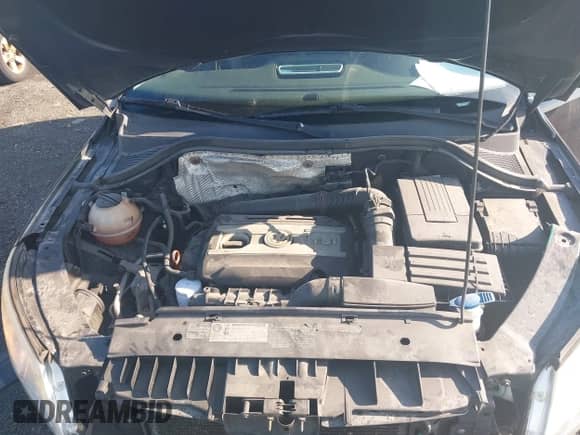 2010 Volkswagen Tiguan SE с VIN WVGBV7AX3AW537129, выставлен на аукционе IAAI как лот 42655677 с пробегом 93 487 миль миль и . История ставок и продаж доступна на DreamBid. Изображение 10.