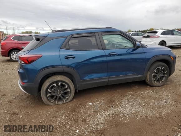 2021 Chevrolet TrailBlazer LT with VIN KL79MRSL1MB084828, listed as a Copart auction lot 82265115 with 72,553 mi miles and Salvage title. Bid and sale history available at DreamBid. Image 3.