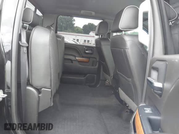 2018 Chevrolet Silverado 2500HD High Country с VIN 1GC1KXEY4JF284897, выставлен на аукционе IAAI как лот 42441604 с пробегом 192 088 миль миль и . История ставок и продаж доступна на DreamBid. Изображение 8.
