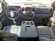 2024 Chevrolet Silverado 2500HD Work Truck z VIN 2GC4YLE76R1194603, wystawiony jako Copart lot #56756695 z przebiegiem 30 476 mil mil oraz Szkoda całkowita • Salvage title. Historia ofert i sprzedaży dostępna na DreamBid. Obrazek 8.