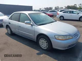 2001 Honda Accord LX z VIN 1HGCG66511A024660, wystawiony jako IAAI lot #42889265 z przebiegiem 95 935 mil mil oraz . Historia ofert i sprzedaży dostępna na DreamBid. Obrazek 1.