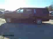 2021 Chevrolet Suburban LT z VIN 1GNSCCKD0MR195186, wystawiony jako IAAI lot #41621859 z przebiegiem 129 691 mil mil oraz . Historia ofert i sprzedaży dostępna na DreamBid. Obrazek 14.