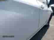 2014 Nissan Note SV z VIN 3N1CE2CP1EL427364, wystawiony jako IAAI lot #42678715 z przebiegiem 106 850 mil mil oraz . Historia ofert i sprzedaży dostępna na DreamBid. Obrazek 18.