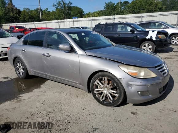 2010 Hyundai Genesis with VIN KMHGC4DE7AU094161, listed as a Copart auction lot 66285445 with 298,617 mi miles and Salvage title. Bid and sale history available at DreamBid. Image 4.