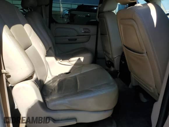 2010 Cadillac Escalade ESV Premium with VIN 1GYUKJEF4AR112581, listed as a Copart auction lot 50363955 with 209,412 mi miles and Non repairable. Bid and sale history available at DreamBid. Image 11.